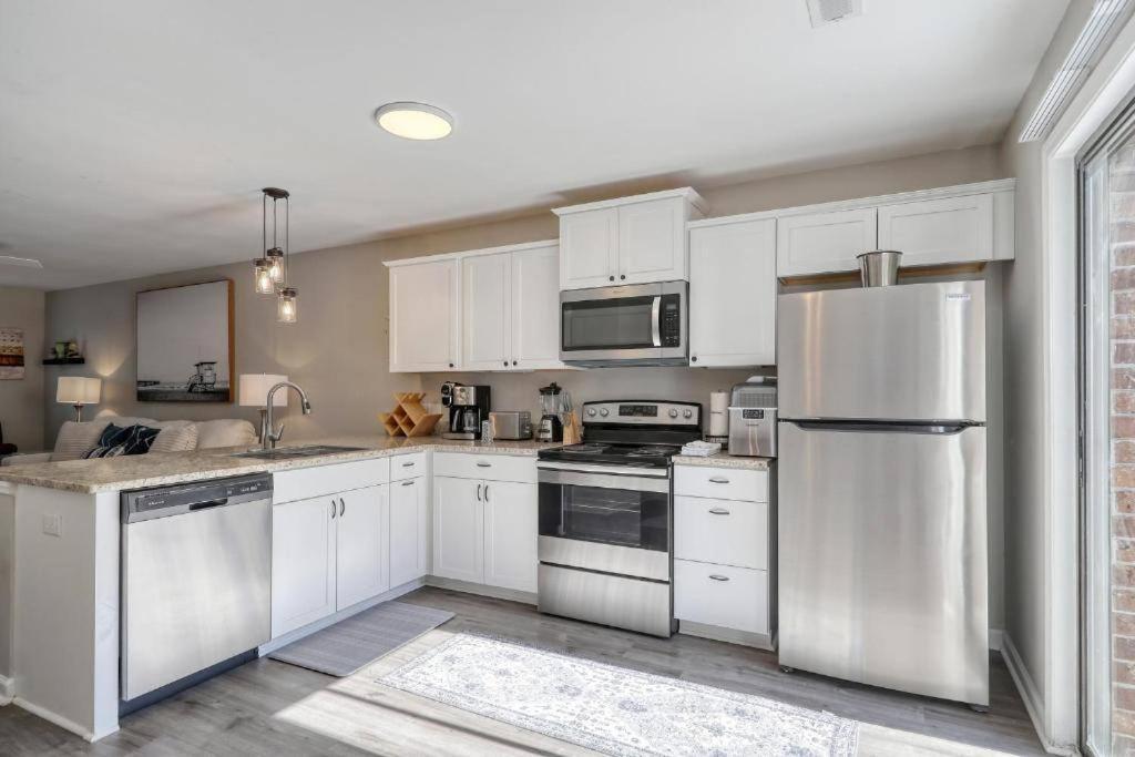 Stylish Haven New Walk To The Ocean Smart Tvs Wifi Lägenhet Myrtle Beach Exteriör bild