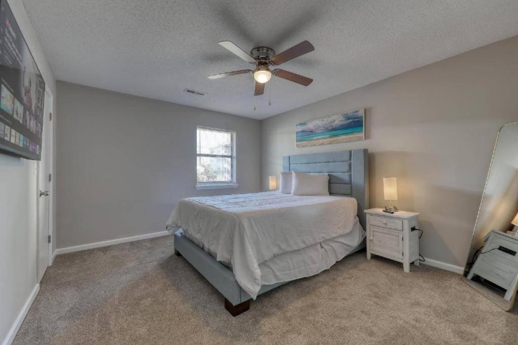 Stylish Haven New Walk To The Ocean Smart Tvs Wifi Lägenhet Myrtle Beach Exteriör bild