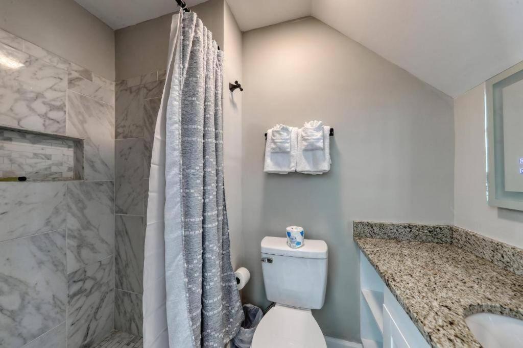 Stylish Haven New Walk To The Ocean Smart Tvs Wifi Lägenhet Myrtle Beach Exteriör bild