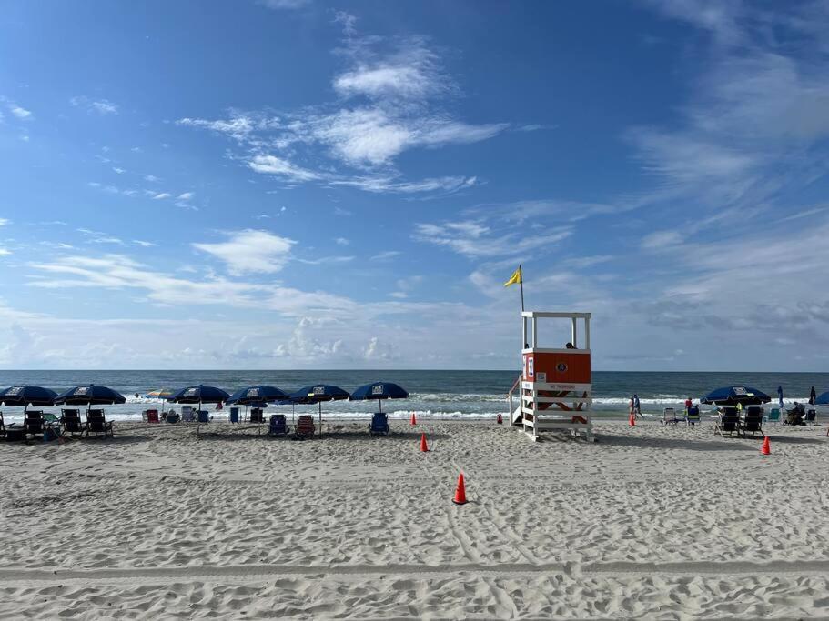 Stylish Haven New Walk To The Ocean Smart Tvs Wifi Lägenhet Myrtle Beach Exteriör bild